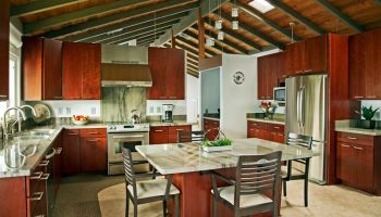 Hawaii Kitchen Remodeler—Homeowners Design Center; Kitchen remodel goes from crowded kitchen to open cucina